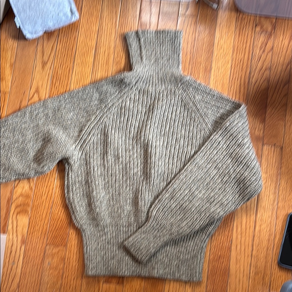 Uniqlo U Tan Cowl Neck Sweater Cozy Knit New!(never wear)! Size small